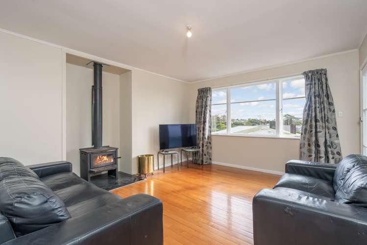 6 Glen Marine Parade Glendene_12