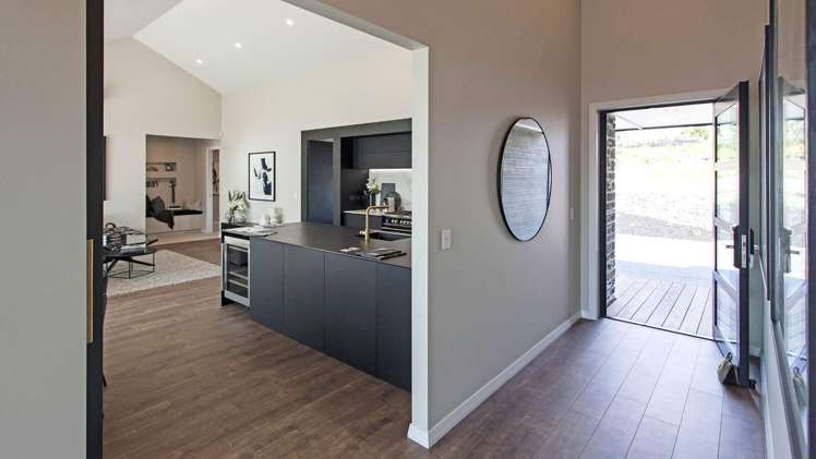 81 McIntosh Drive_4