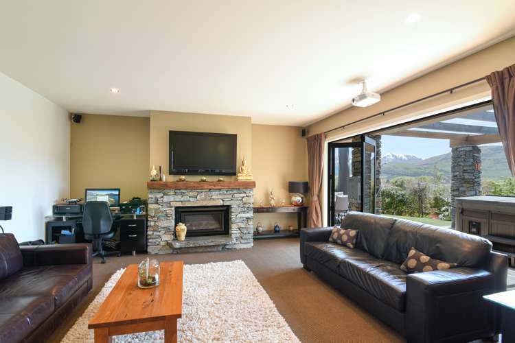 6 Bretby Court Jacks Point_16