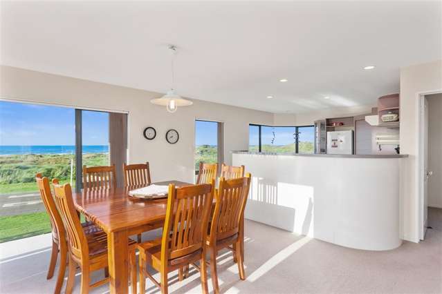 270a Ocean Road Ohope_4