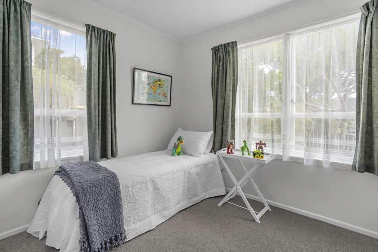 13 Matariki Grove Wainuiomata_10