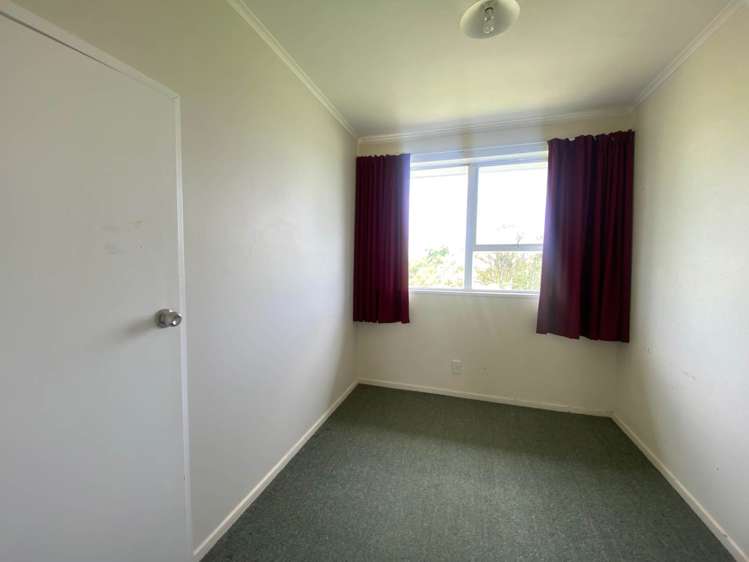 6/22C West Coast Road Glen Eden_5