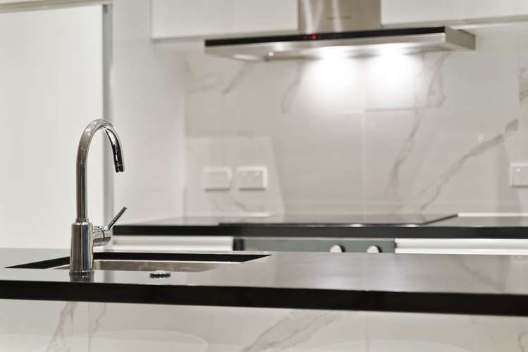 202/41 Beach Road Auckland Central_10