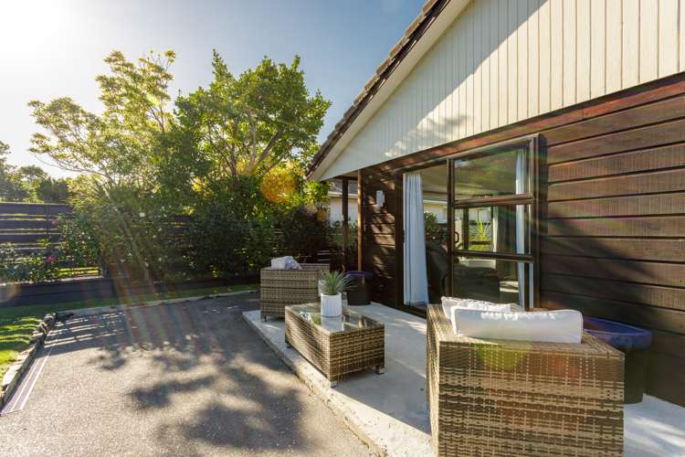 2/15 Riverside Drive Waiwhetu_13