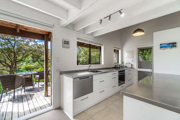 178 Ocean View Road Oneroa_6