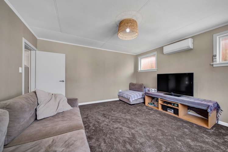 112 Broadway Waitara_7