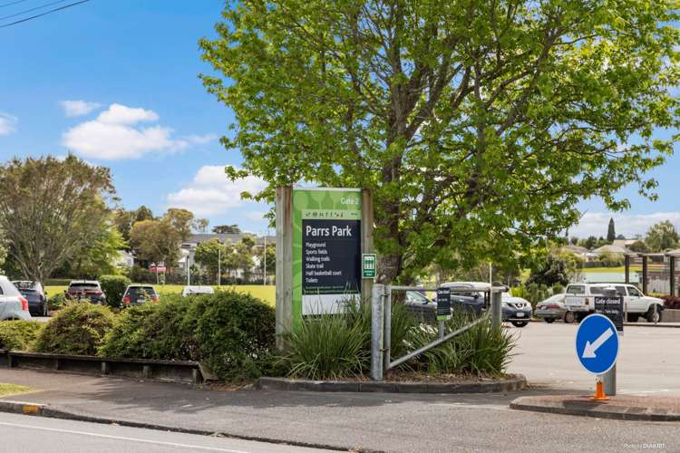 1/107 Selo Street Glen Eden_24