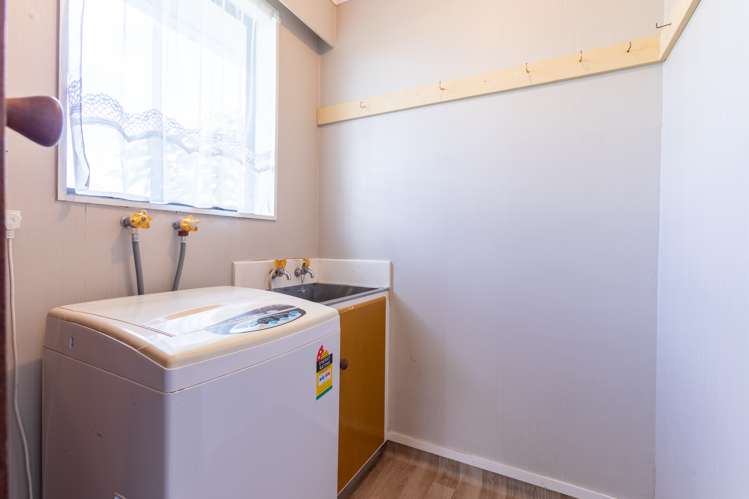 13 Victoria Avenue Dannevirke_15