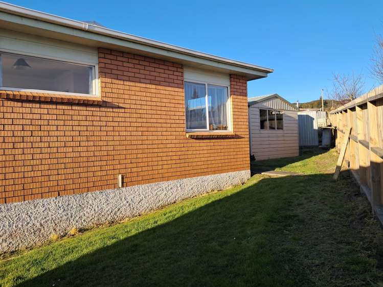 84 Salcombe Street Kaitangata_16