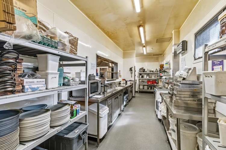 44 Broadway Matamata_6