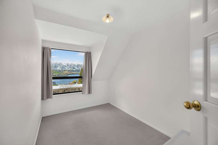 8B Wynyard Crescent Fernhill_8