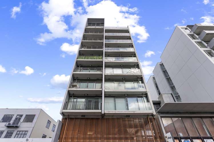 62/13 College Street Te Aro_12