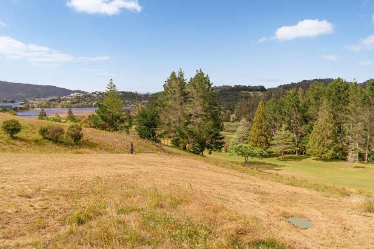 49 Azimuth Road Tairua_13
