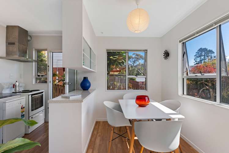 6/10 Fowlds Avenue Sandringham_8