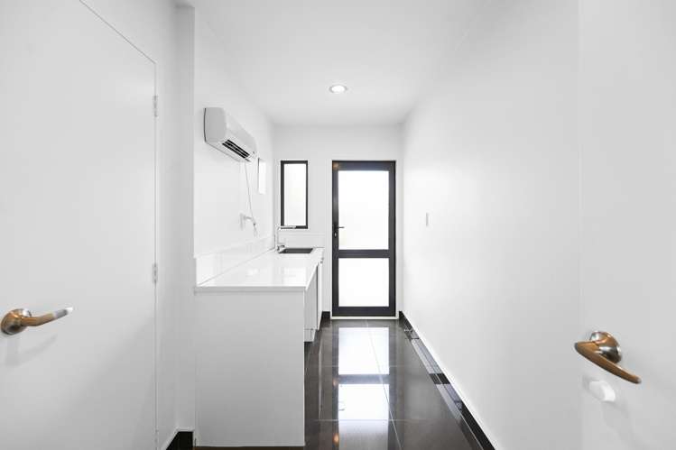 19 Montrose Crescent Huntington_20