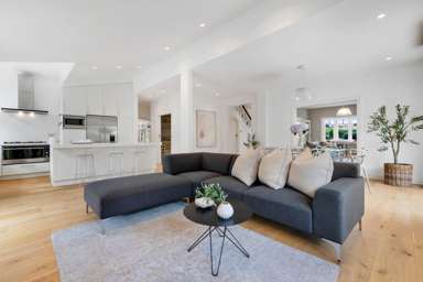 32 Rangitoto Avenue_4