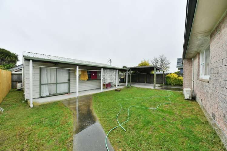 39 Kathleen Crescent Hornby_9