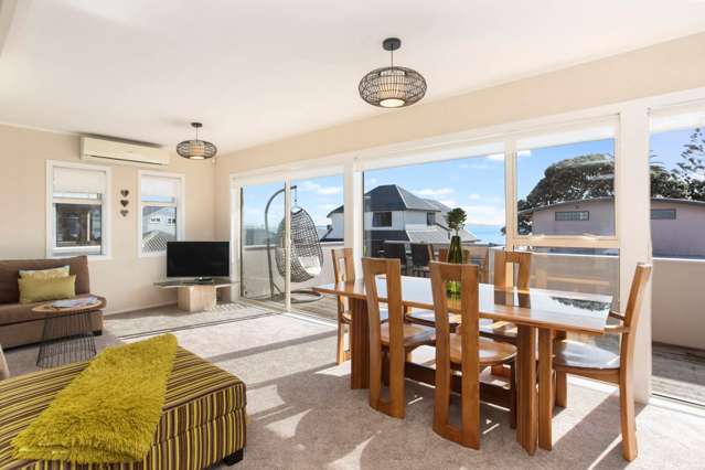 2/15 The Esplanade Eastern Beach_3