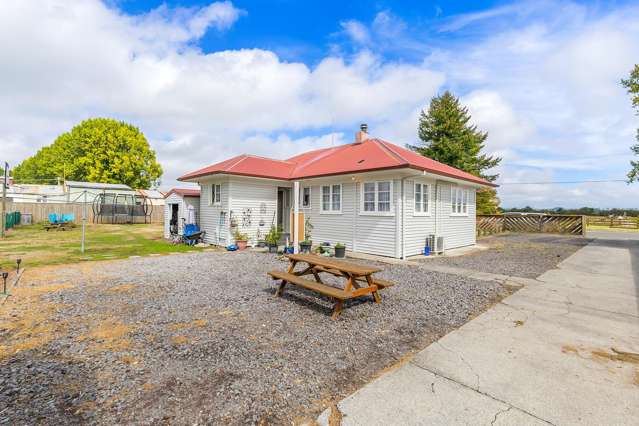 2976 Broadlands Road Broadlands_2