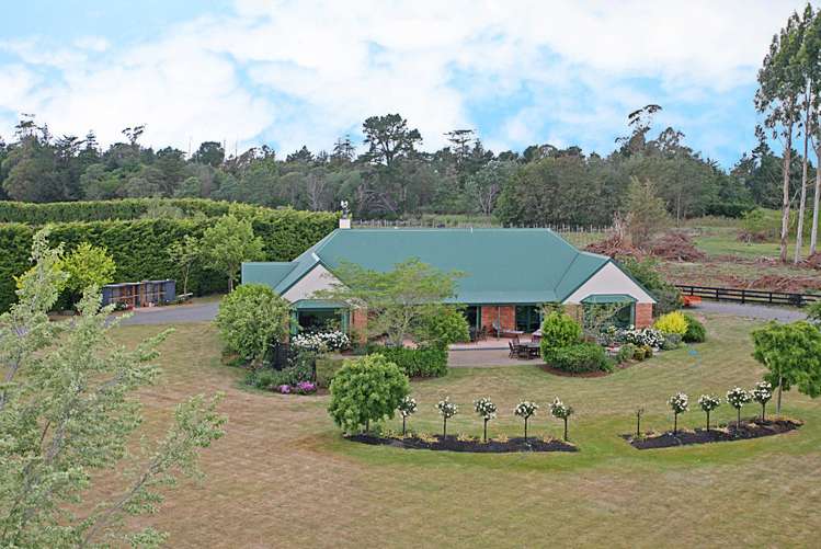 2/135 Johnson Road West Melton_29