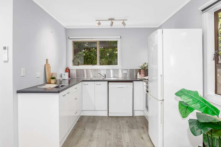 8 Rydal Place Southgate_17