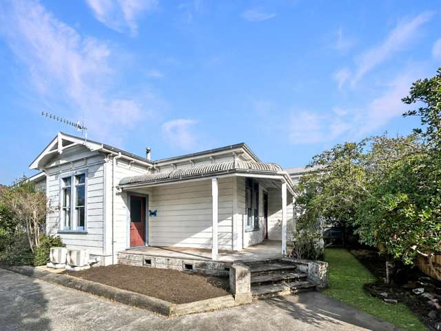 TAKARO - 3 BEDROOMS