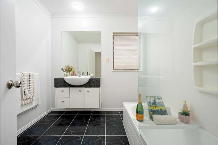 32 Espalier Drive Henderson_15