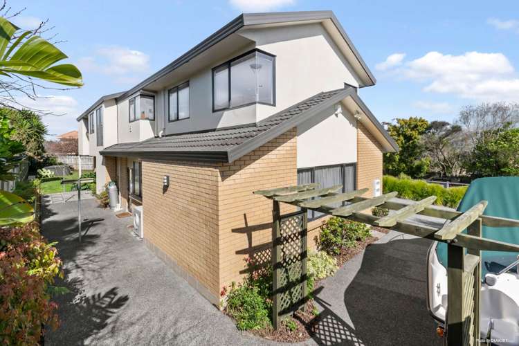 8 Chiania Place Somerville_23