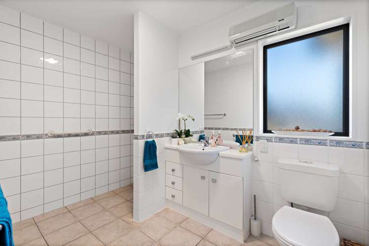 9/197 Royal Road Massey_12