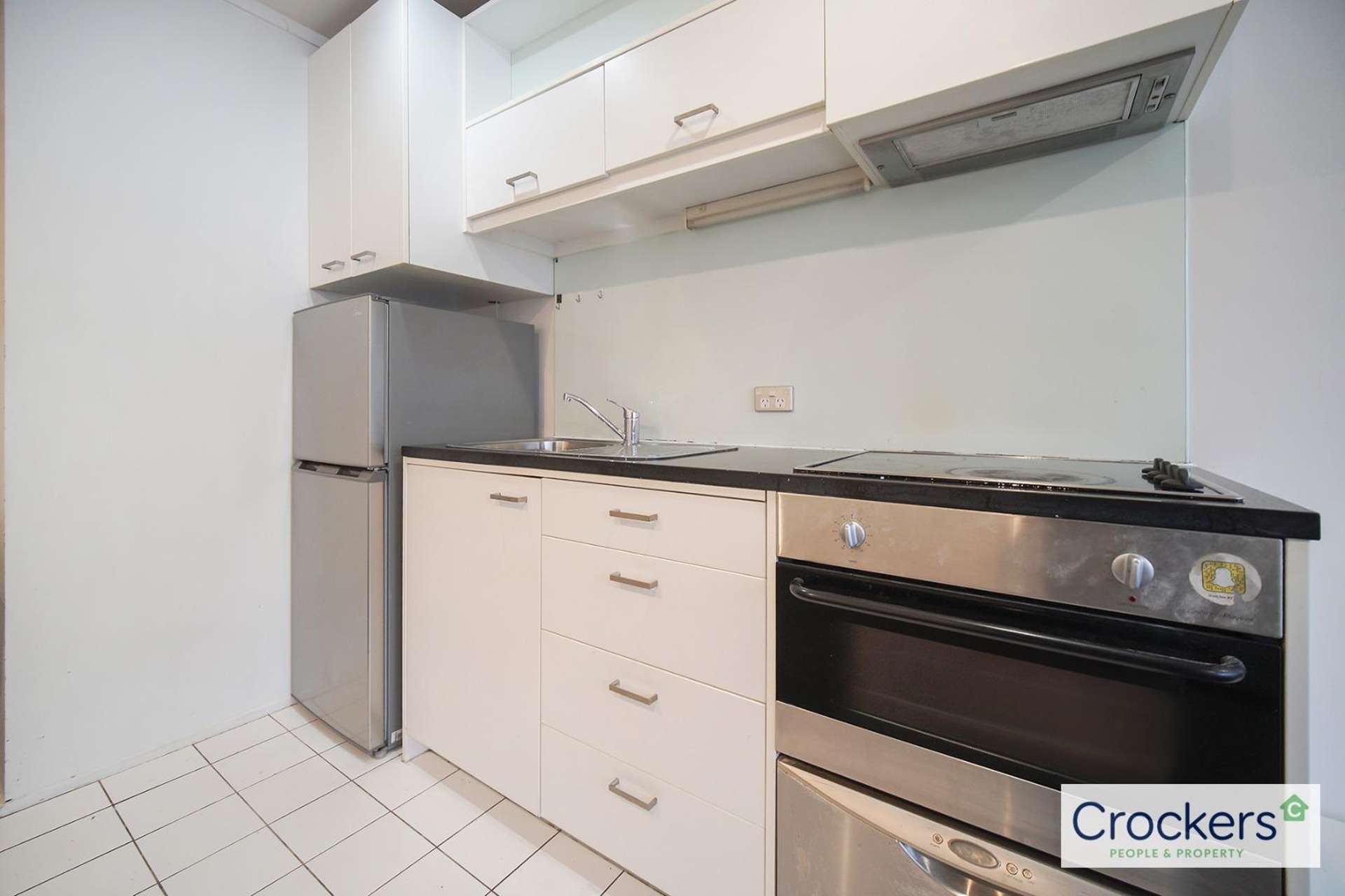 111/53 Cook Street 10015_0