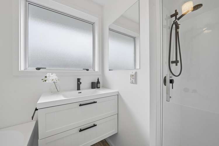 32 Reynolds Avenue Bishopdale_5