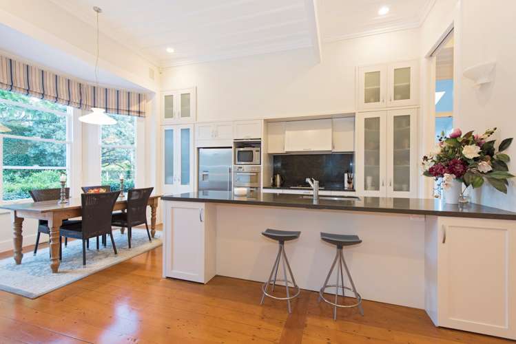 4 Golf Road Epsom_10