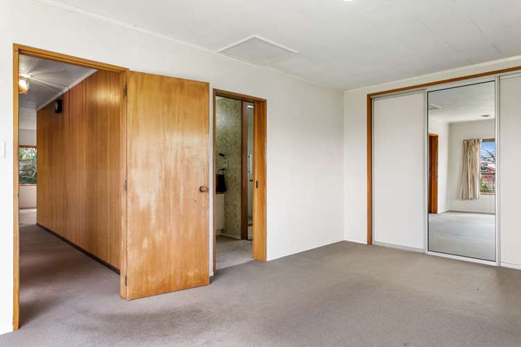 60 Invergarry Road Hilltop_17