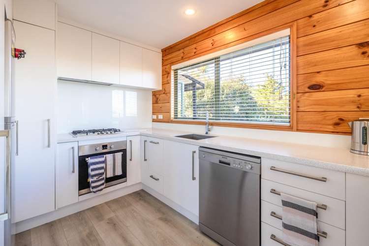 13 Tetley Road Surfdale_10