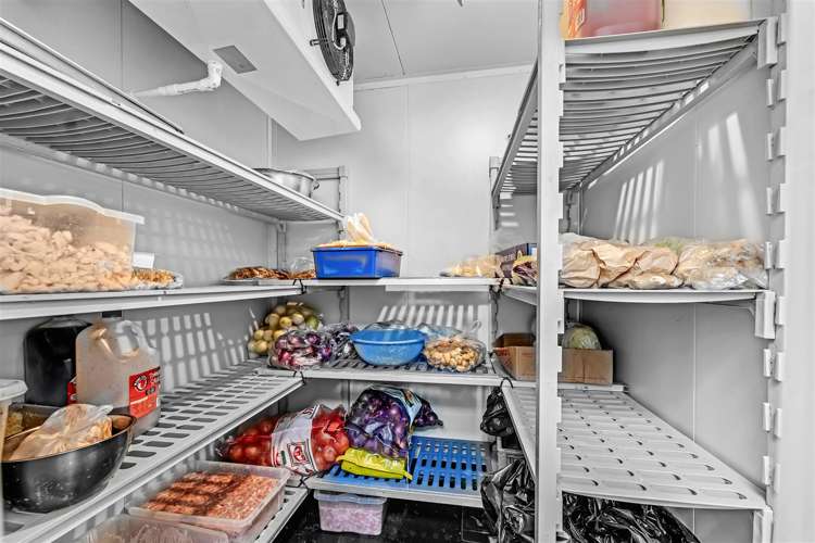 Shop 9, 1 John Goulter Drive Auckland Airport_20