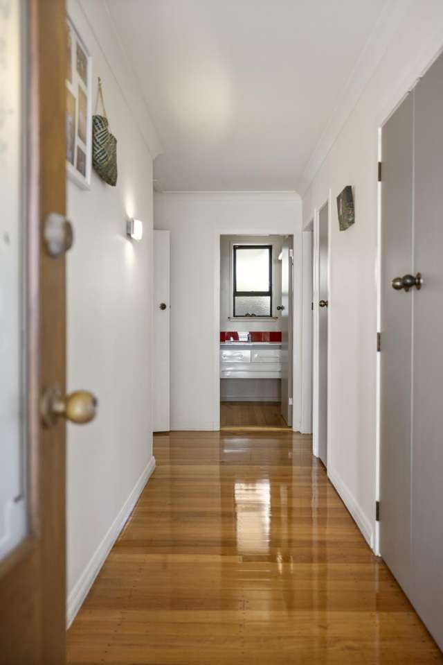 58 Kings Avenue Matua_1