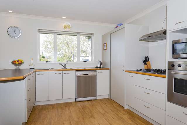 15 Kowhai Street Oxford_3