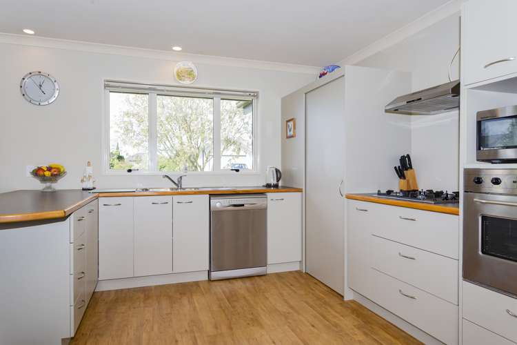 15 Kowhai Street Oxford_3