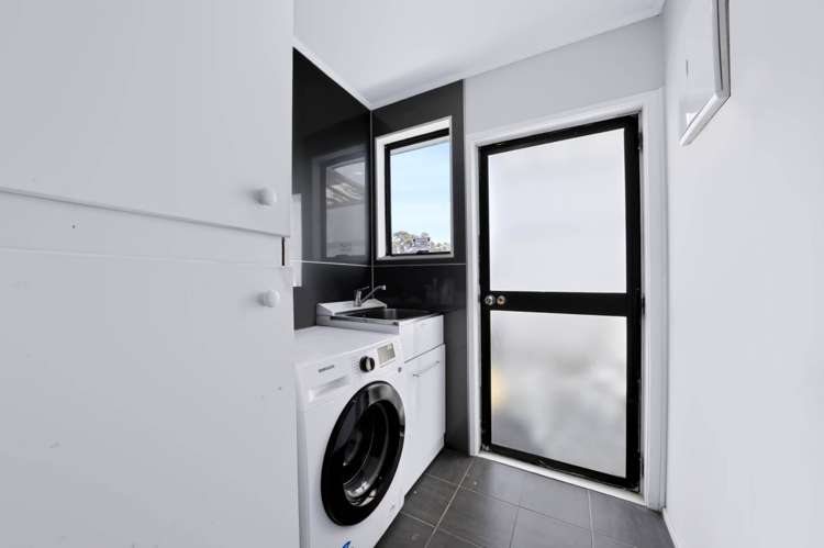 1/10 Ebenezer Way Clendon Park_8