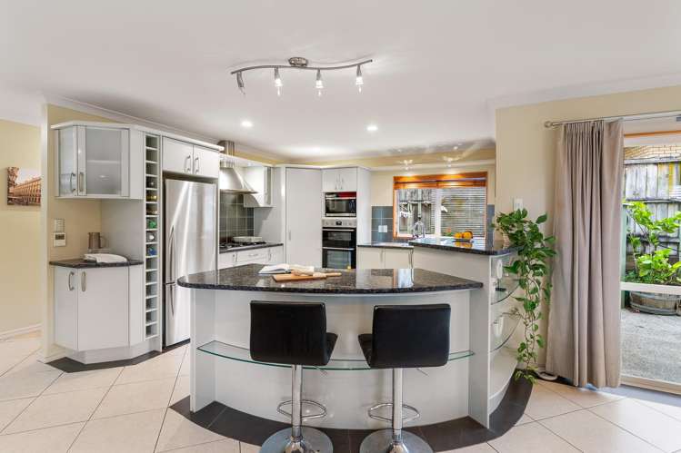 5 Dunvegan Rise East Tamaki Heights_13