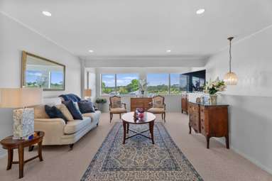 2/14 Monteith Crescent_3