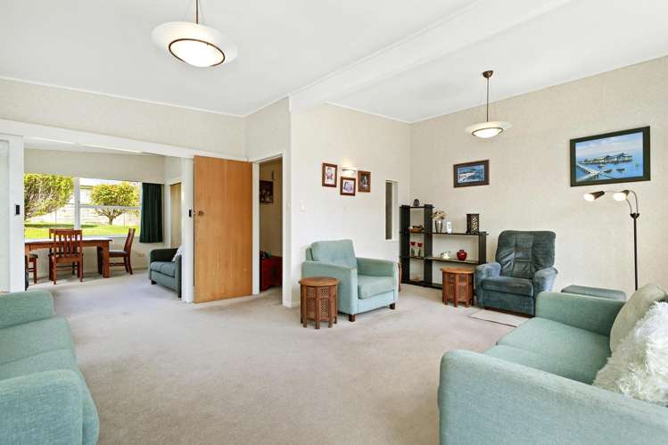 8 Fitzwilliam Terrace Tawa_1