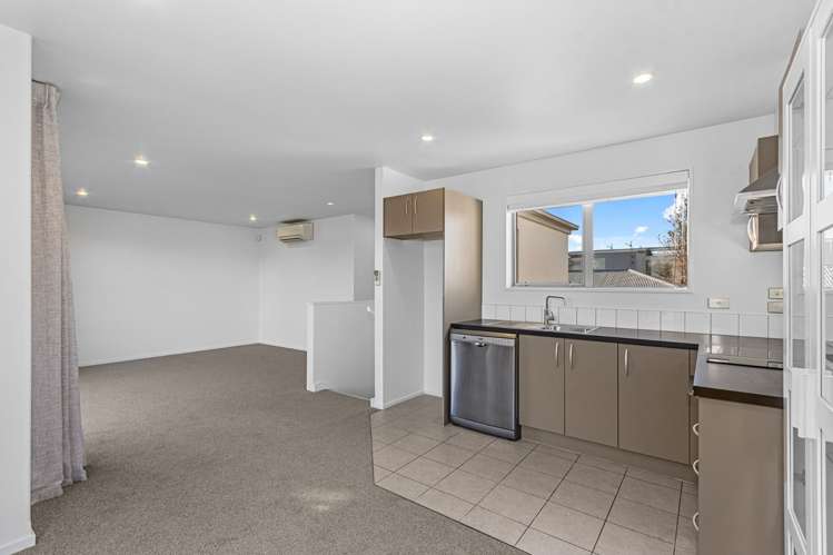 2/12 Heywood Terrace Richmond_2
