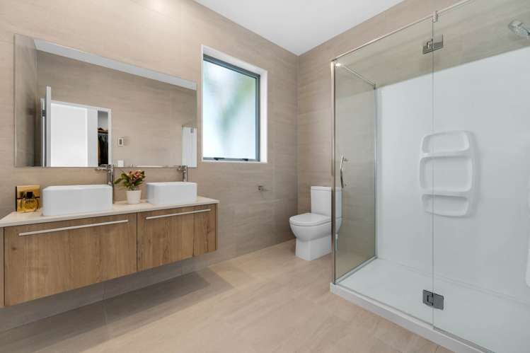 24 Marine Garden Crescent Beachlands_11