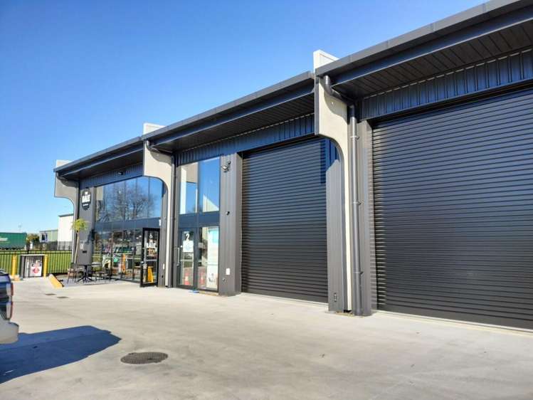 7 Unit 2 Parakiwai Road_0