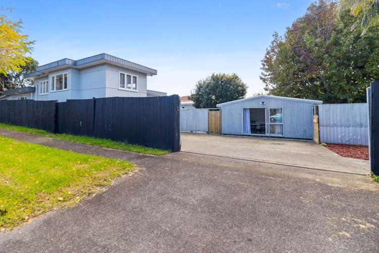 1 Mark Road Mt Albert_31
