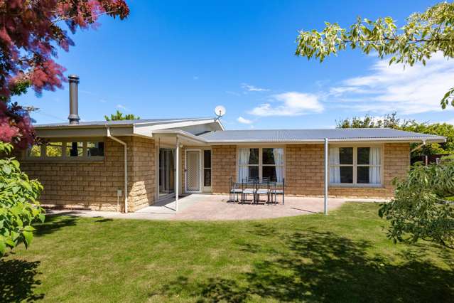 13 Wadsworth Crescent Redwoodtown_1