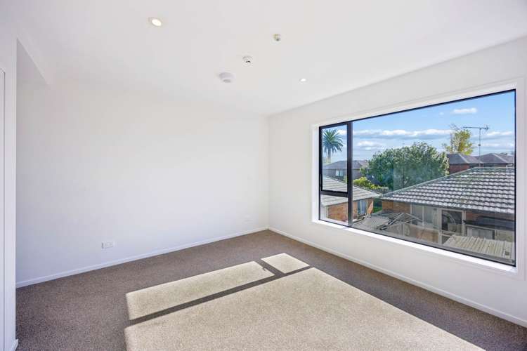 4/14 Treasure Lane Te Atatu South_4