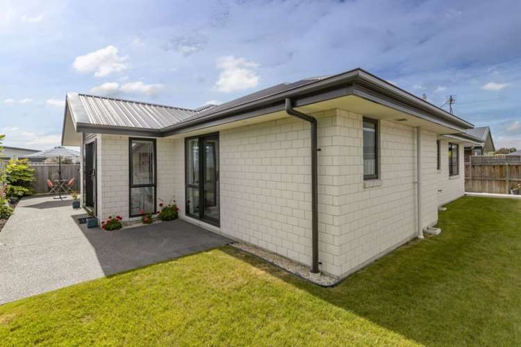 15 Grey View Grove Rangiora_16