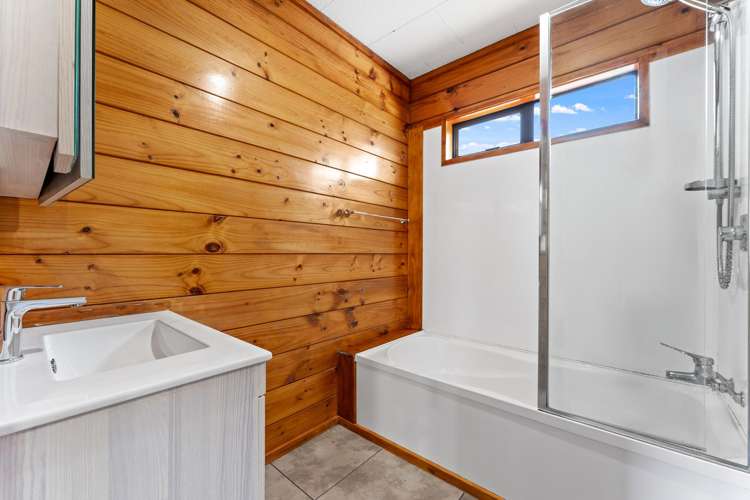 20 Wech Drive Warkworth_11